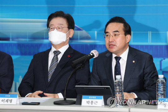 박홍근 더불어민주당 원내대표<연합뉴스>